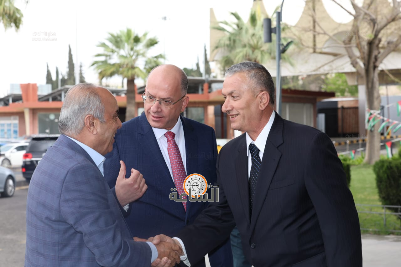 Madar Al-Saa Images 0.4895804773303586