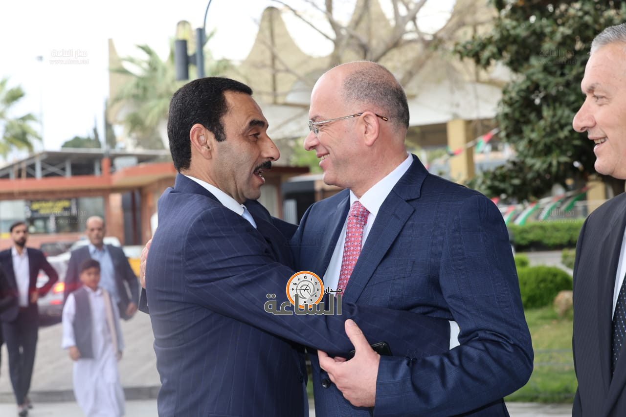 Madar Al-Saa Images 0.08890850531011951