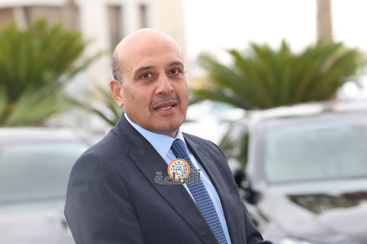 Madar Al-Saa Images 0.3956887191520603