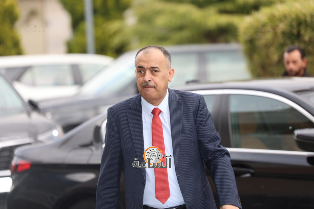 Madar Al-Saa Images 0.9798754107548131