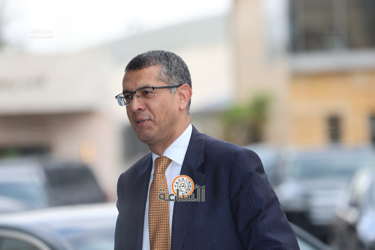 Madar Al-Saa Images 0.3765295294368919