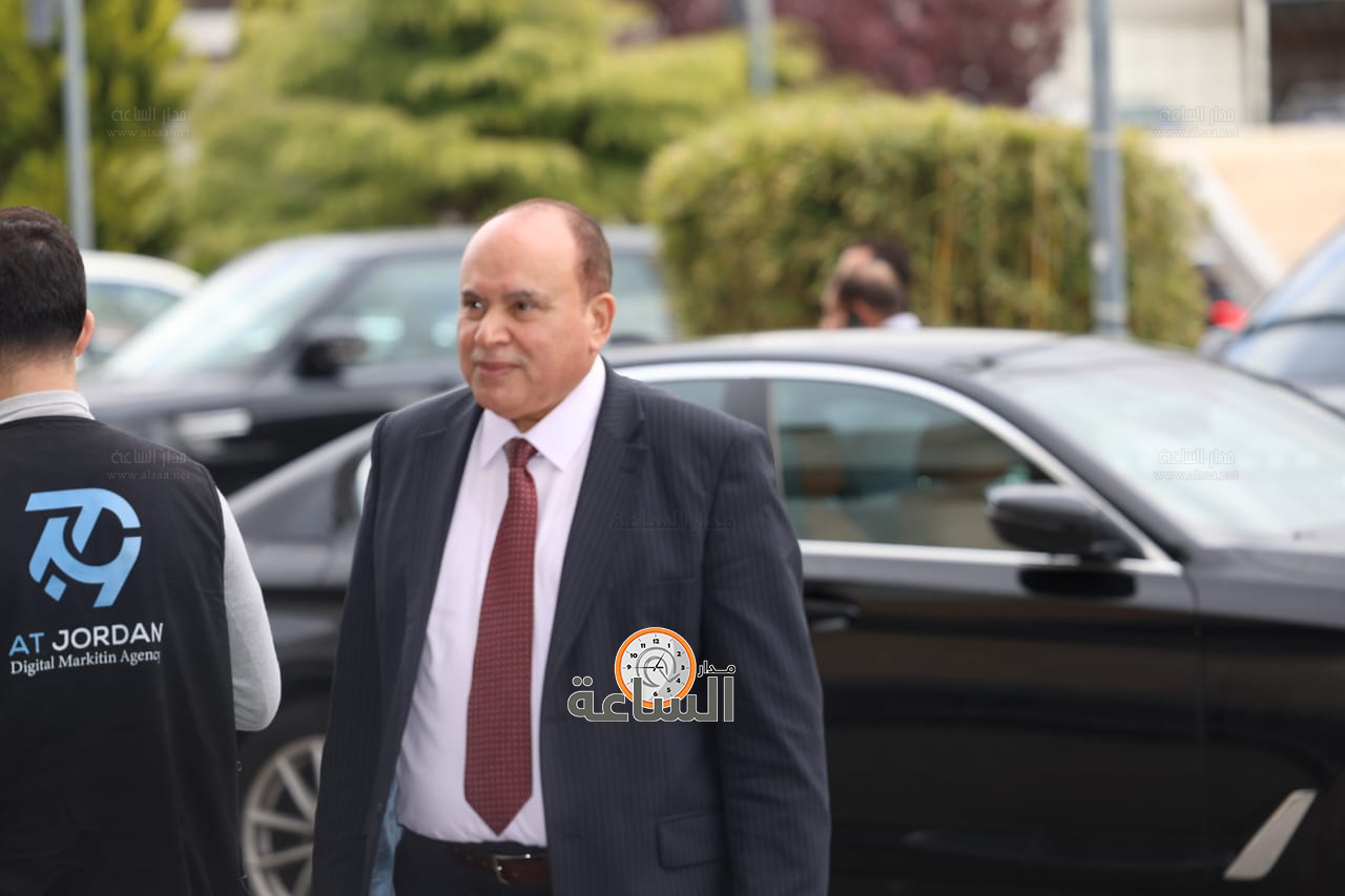 Madar Al-Saa Images 0.3659163786343693