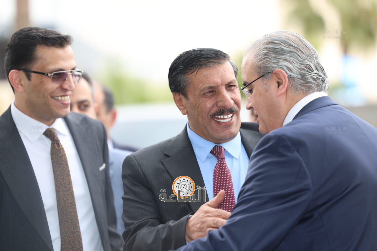 Madar Al-Saa Images 0.4657441369812376