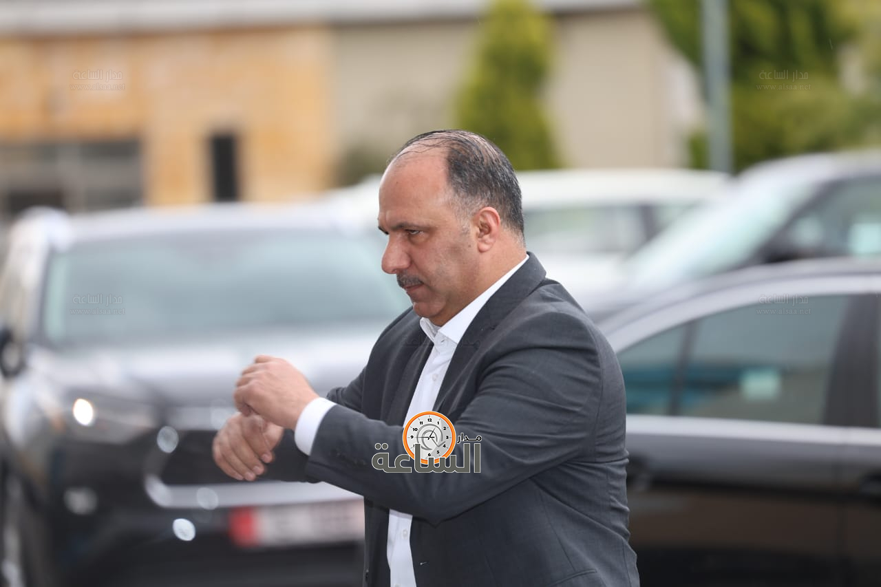 Madar Al-Saa Images 0.4704915065460217