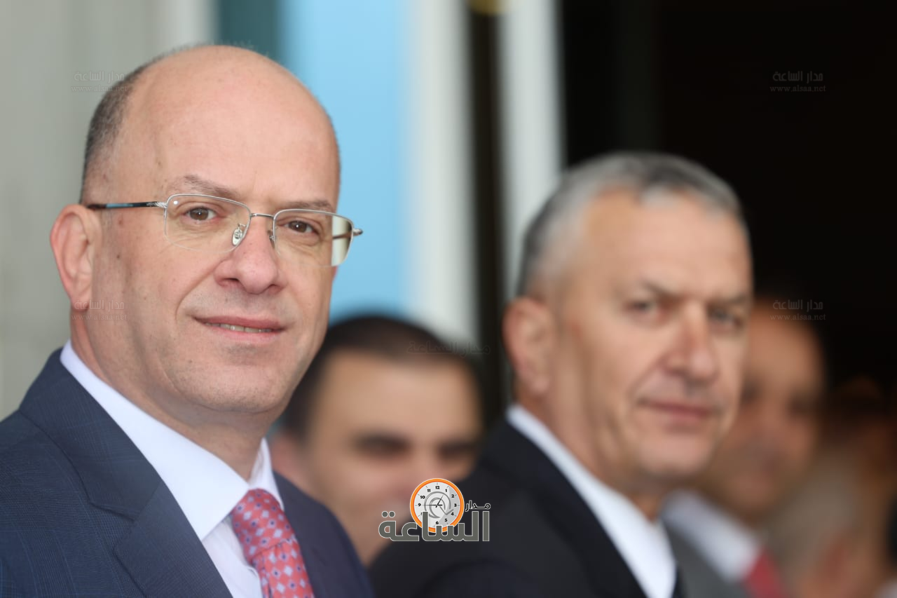 Madar Al-Saa Images 0.6209127546306002