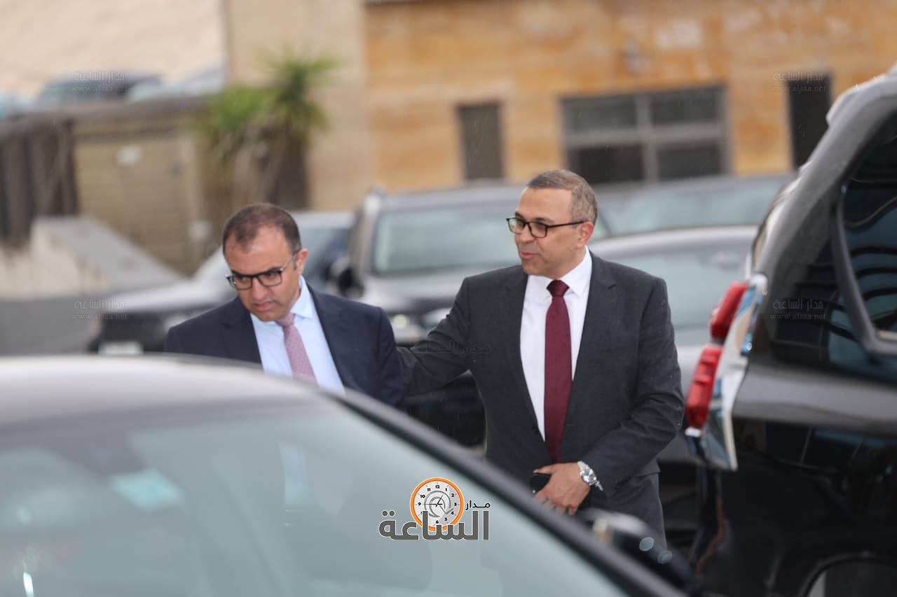 Madar Al-Saa Images 0.8122983485089744