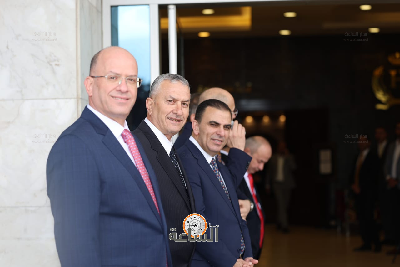 Madar Al-Saa Images 0.4676657034161703