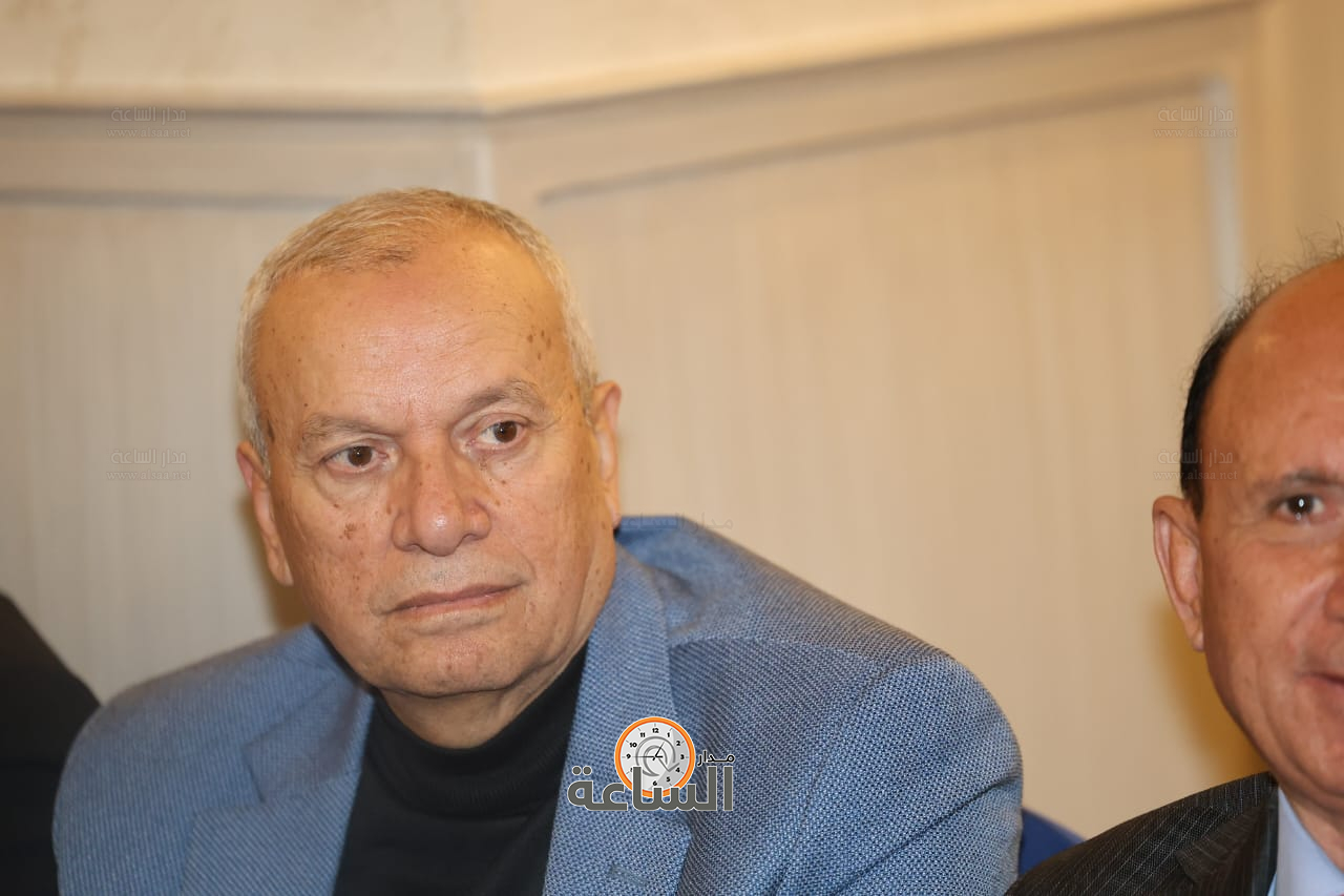 Madar Al-Saa Images 0.16609967364284006