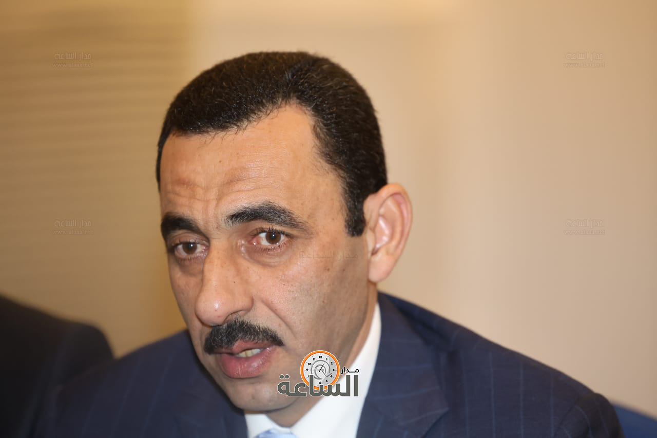 Madar Al-Saa Images 0.38735646389582634