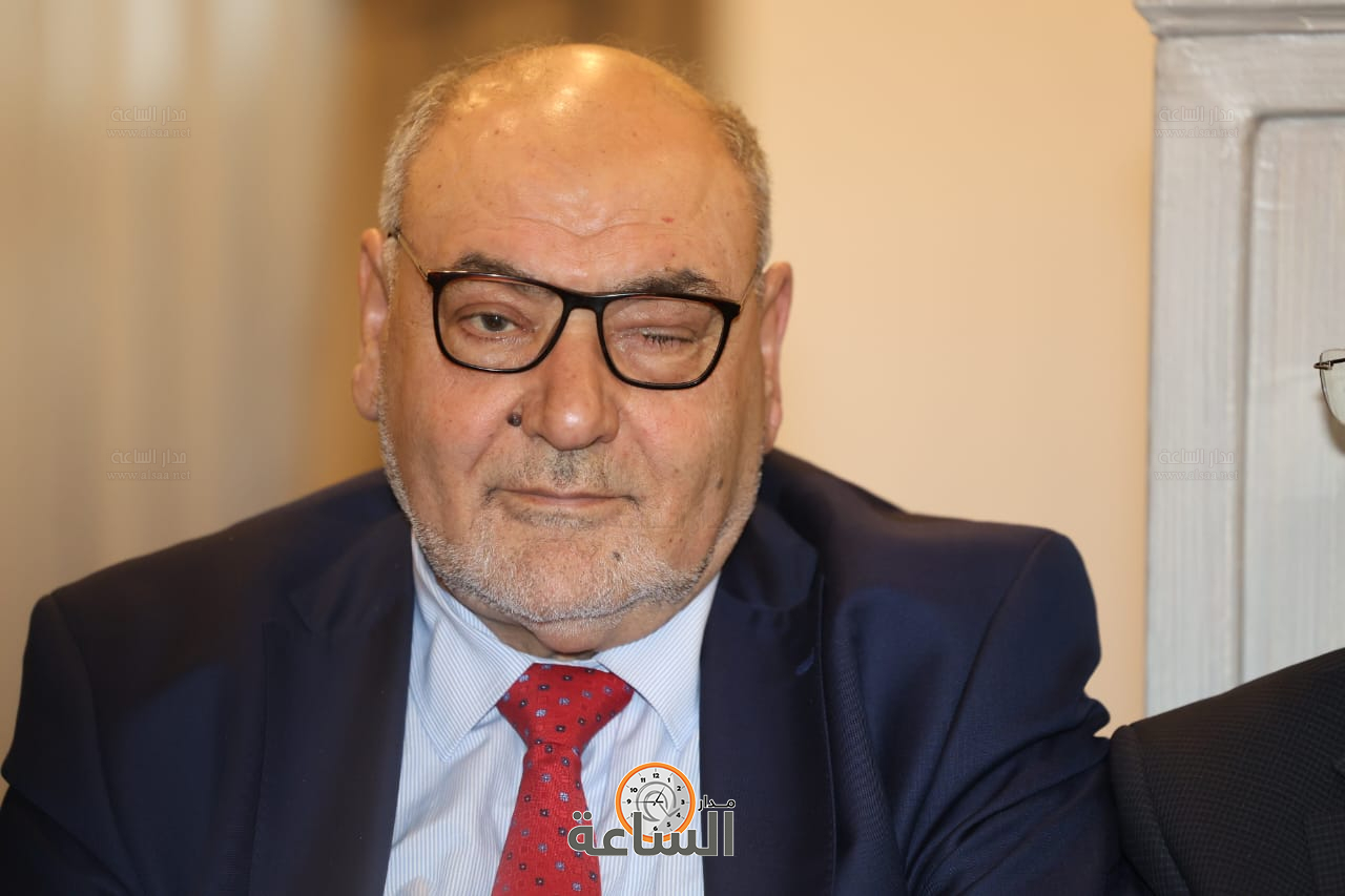 Madar Al-Saa Images 0.6244553520120821