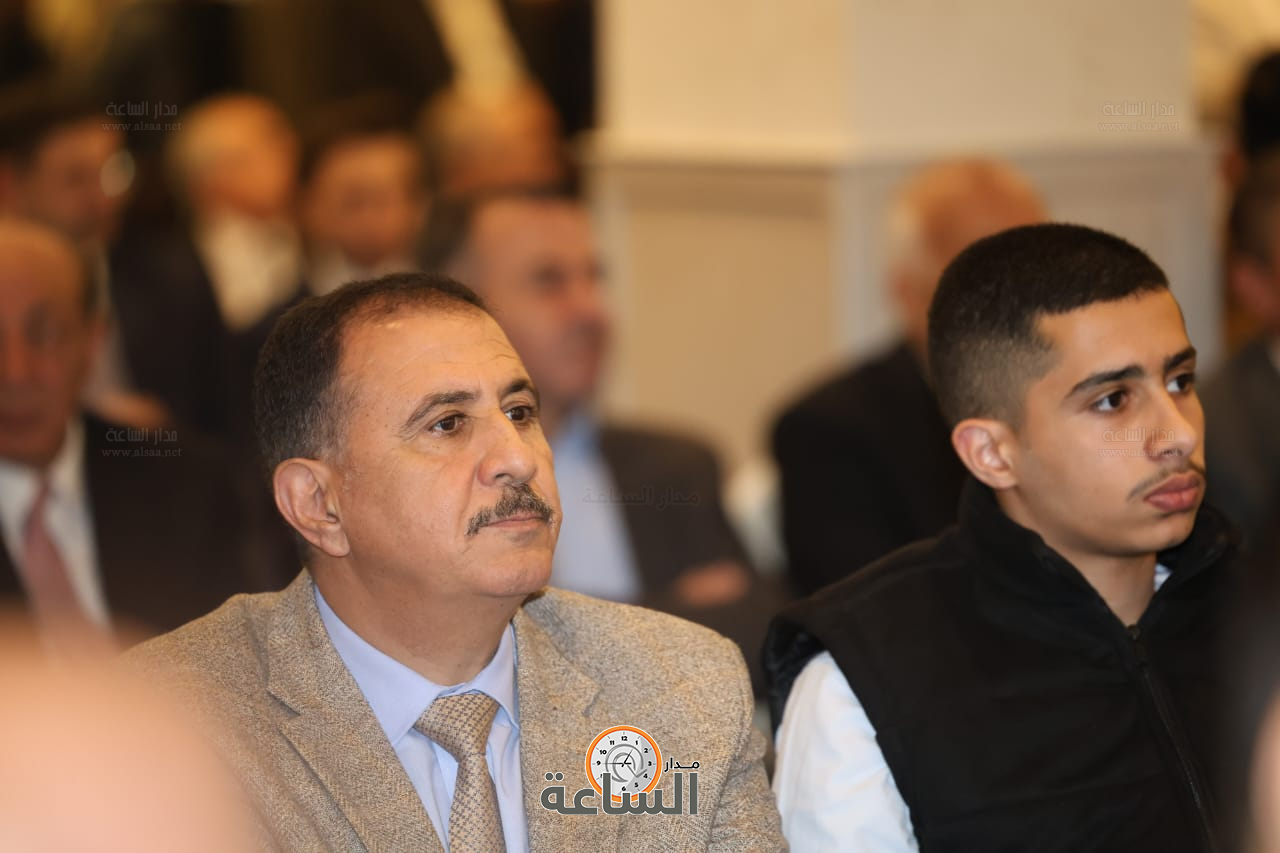 Madar Al-Saa Images 0.15948236449326947