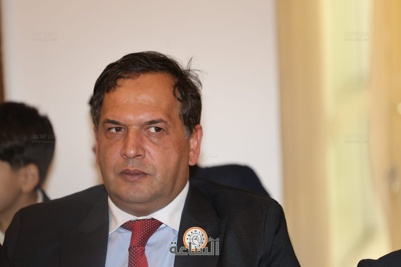 Madar Al-Saa Images 0.17808352023782392