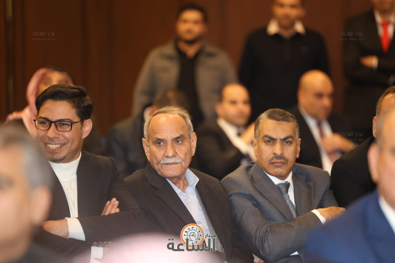 Madar Al-Saa Images 0.8742556640058752