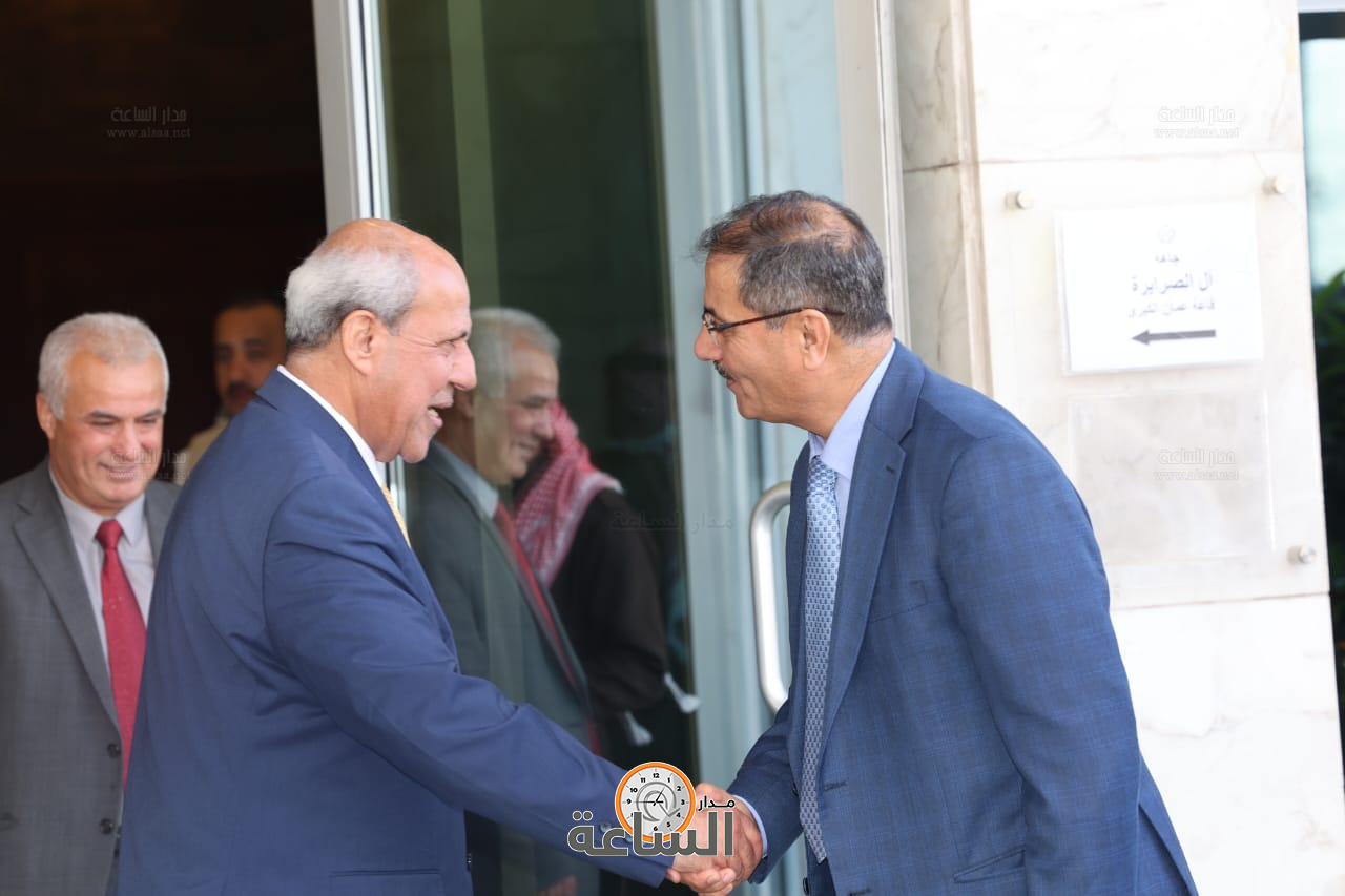 Madar Al-Saa Images 0.741837545549988