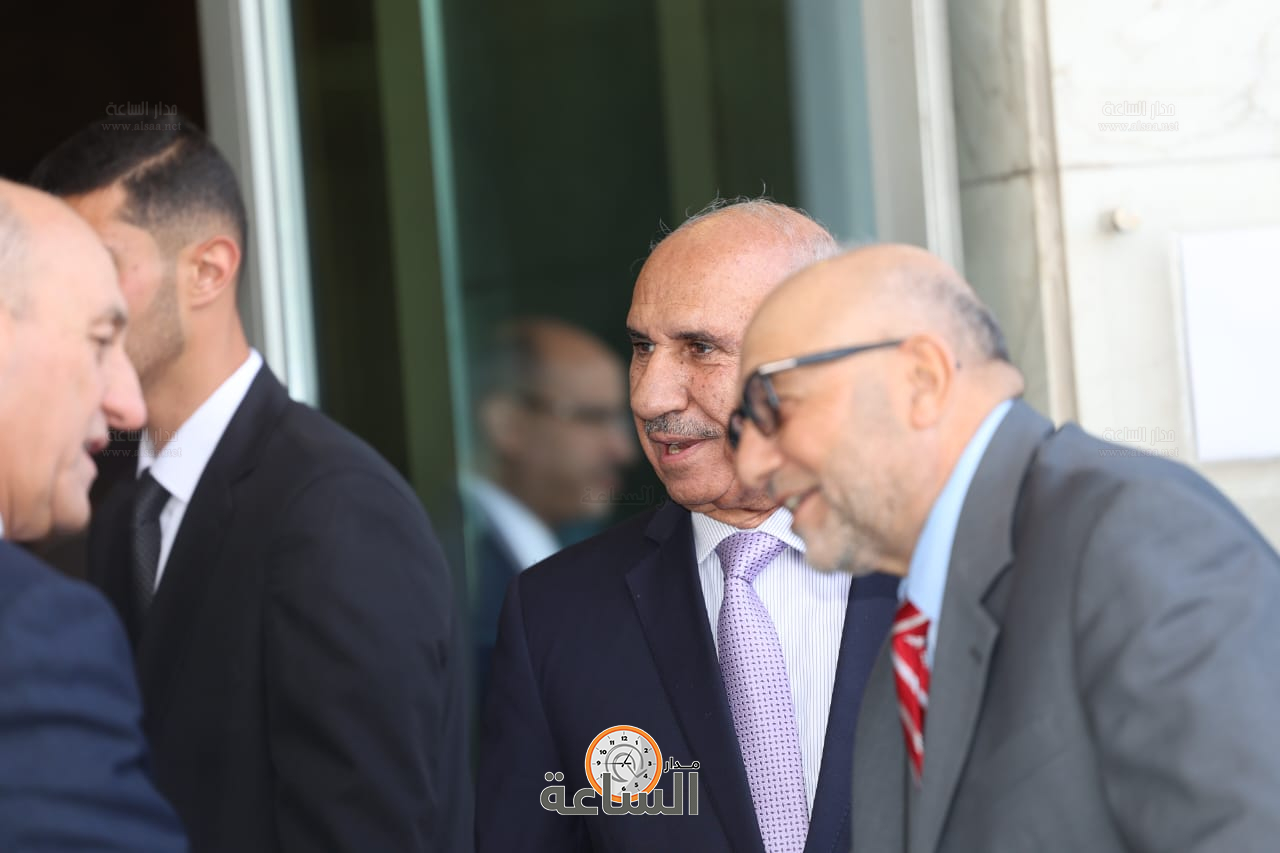 Madar Al-Saa Images 0.24140809355014936