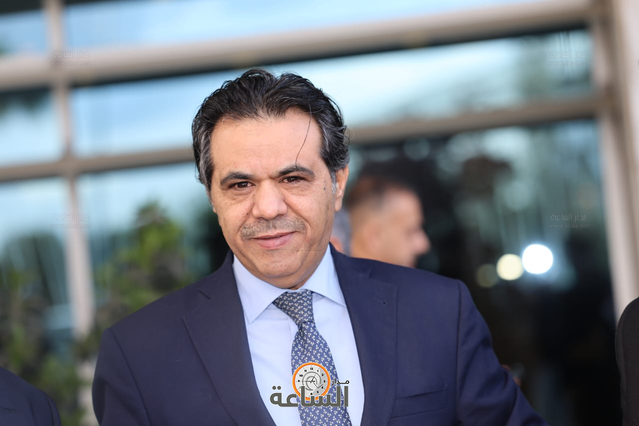 Madar Al-Saa Images 0.9570303386984007