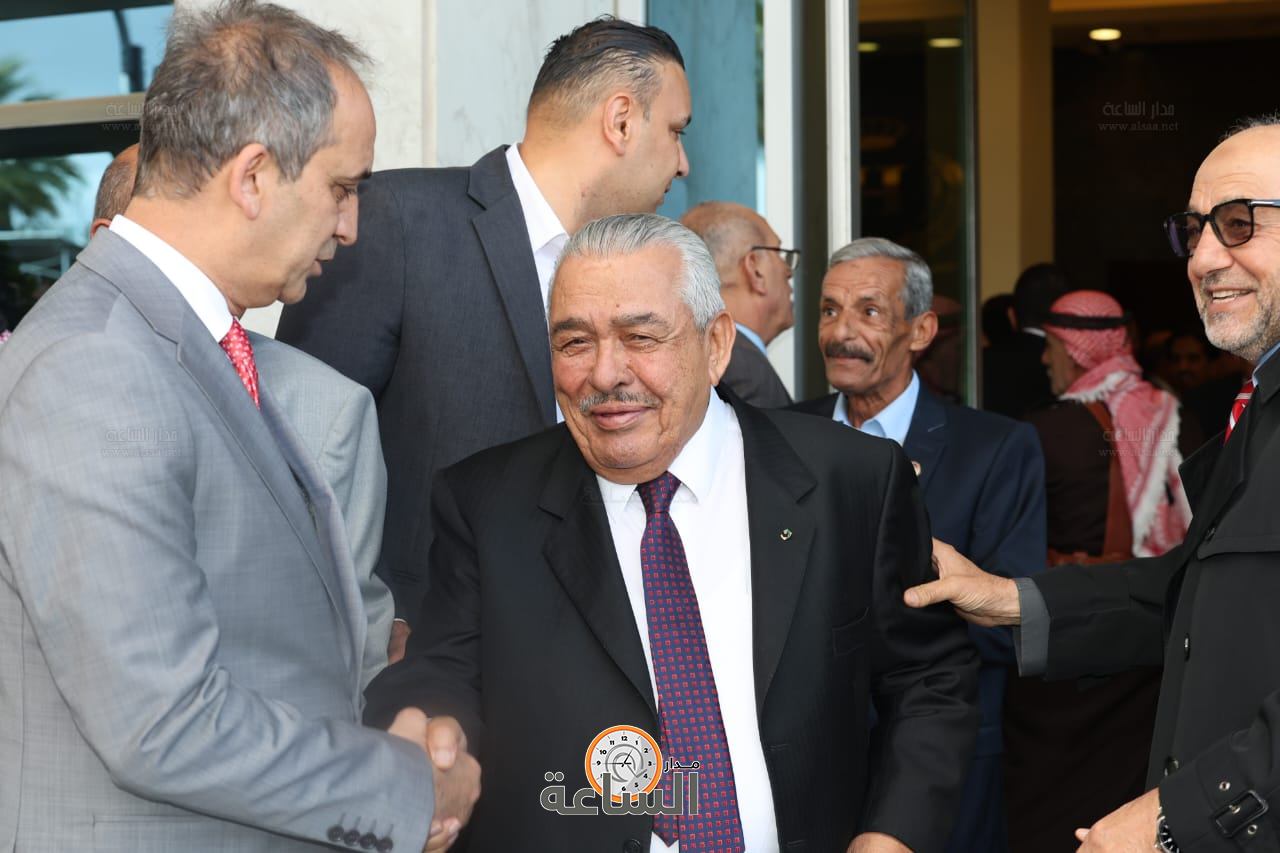 Madar Al-Saa Images 0.7859612208265337