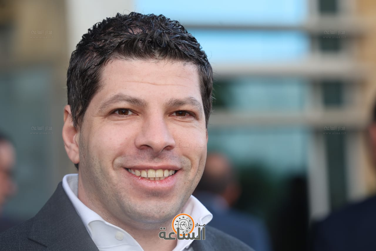 Madar Al-Saa Images 0.82373273301085