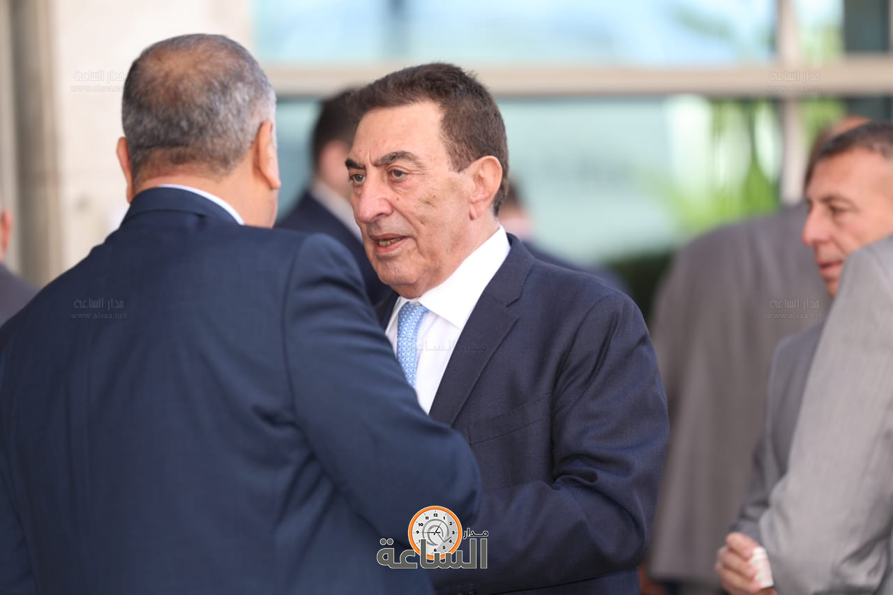 Madar Al-Saa Images 0.3260941858950174