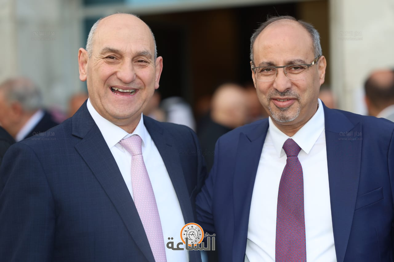 Madar Al-Saa Images 0.5824032722854988