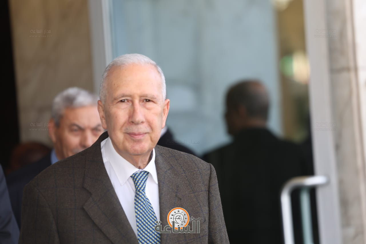 Madar Al-Saa Images 0.5121792456901119