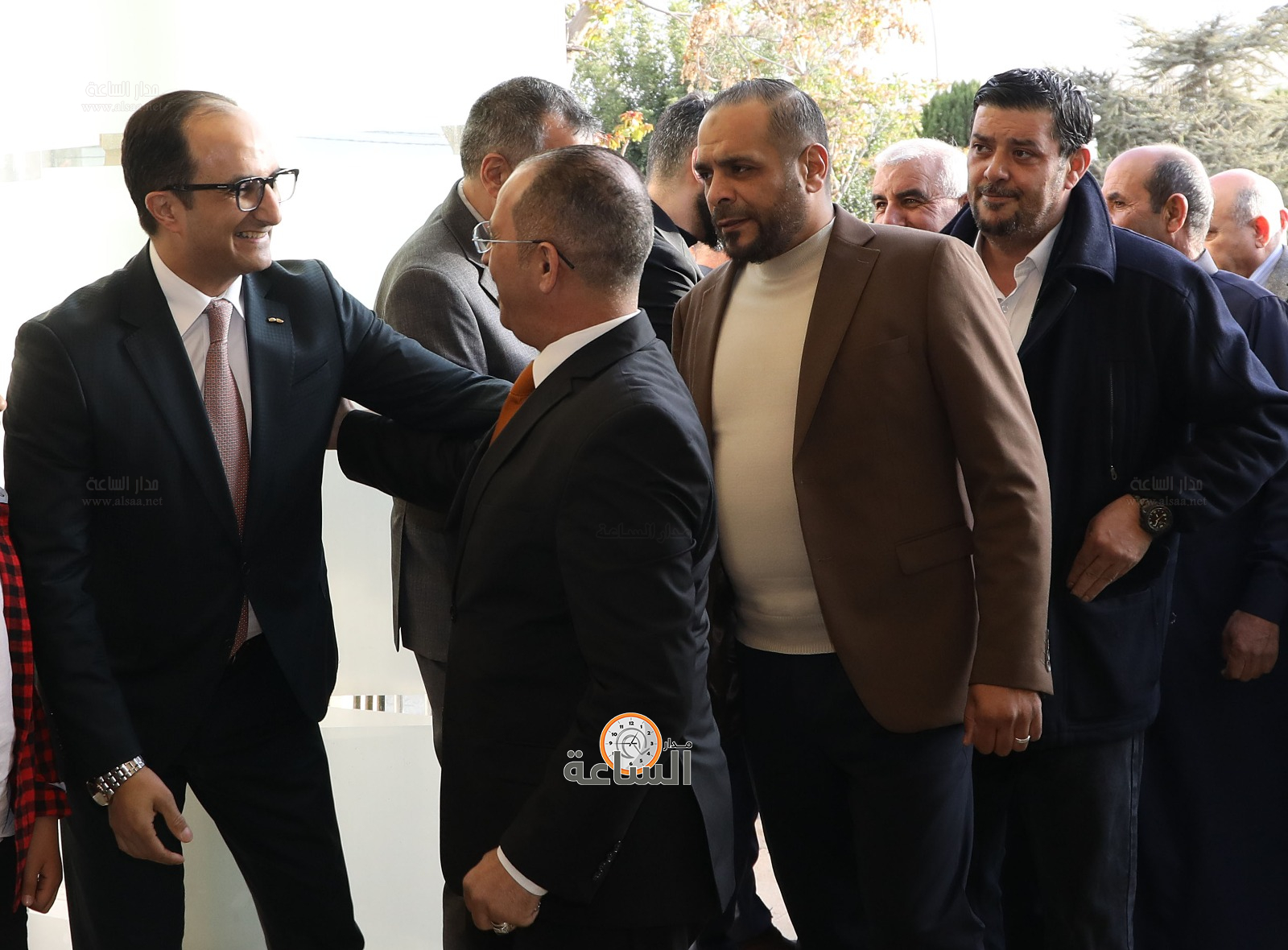 Madar Al-Saa Images 0.11730843211487352