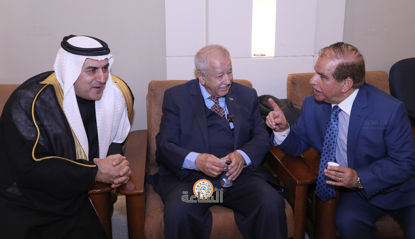 Madar Al-Saa Images 0.1467155784438735