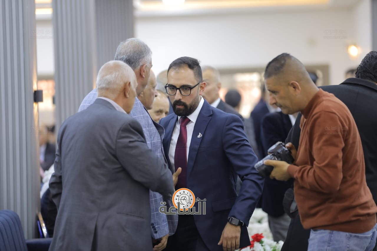 Madar Al-Saa Images 0.7466602068162879