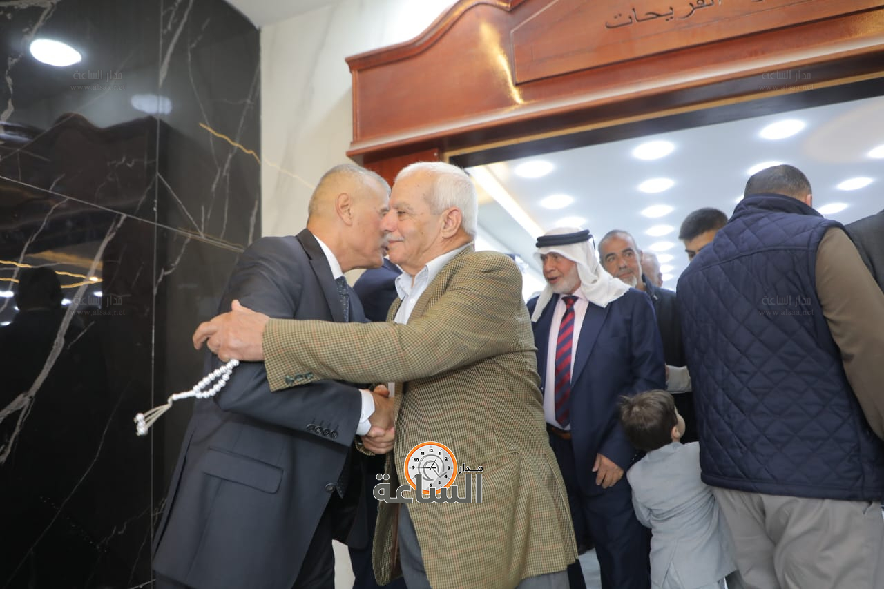 Madar Al-Saa Images 0.5319355146373604