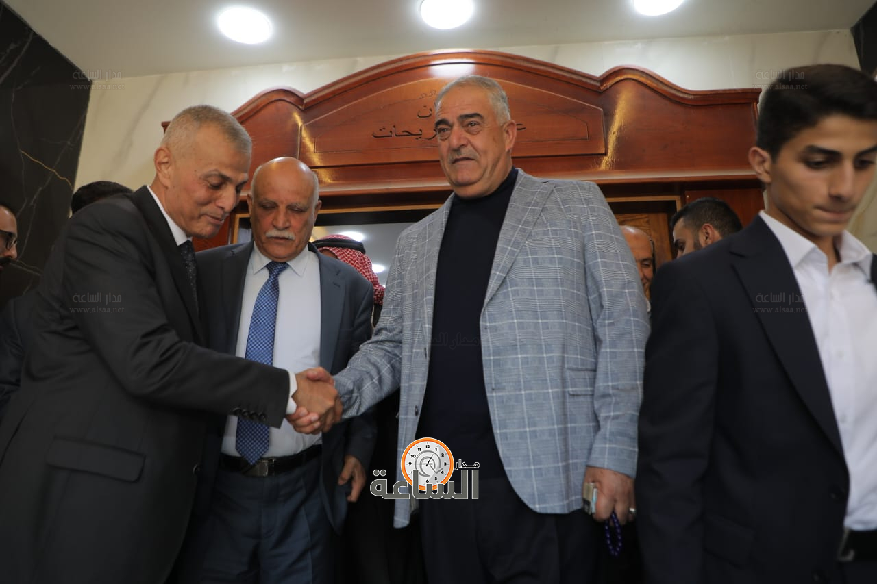 Madar Al-Saa Images 0.9035685701133487