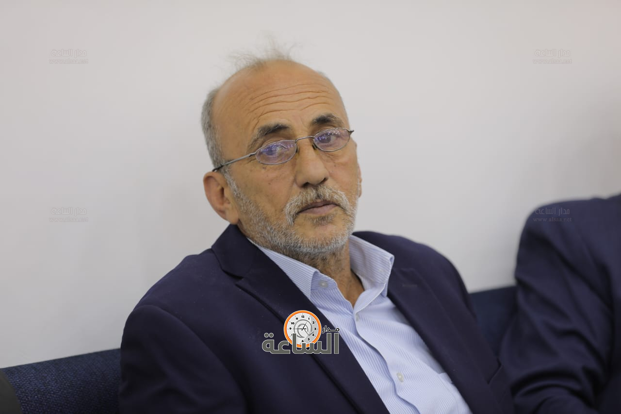 Madar Al-Saa Images 0.9781066100716628