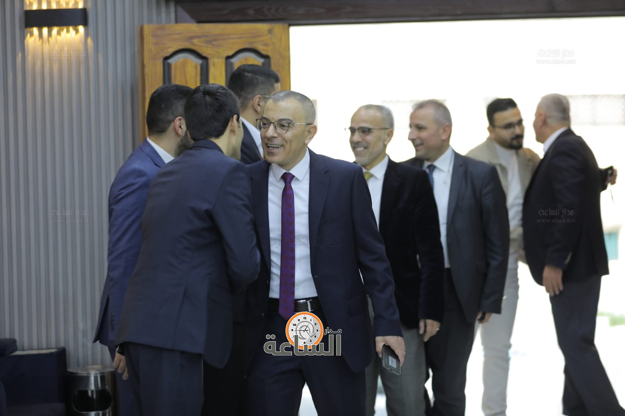 Madar Al-Saa Images 0.44630489277085506