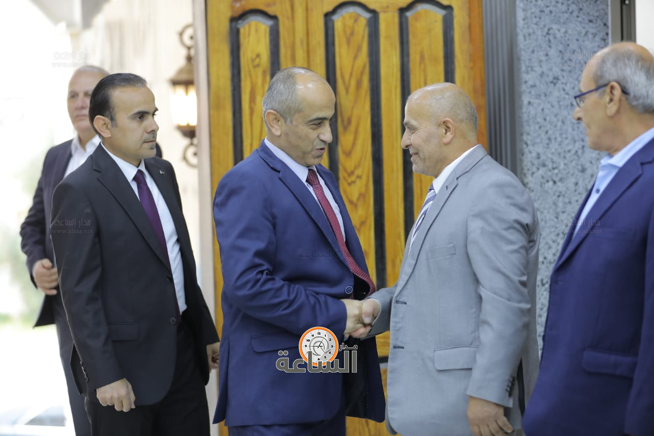 Madar Al-Saa Images 0.05270018916317887