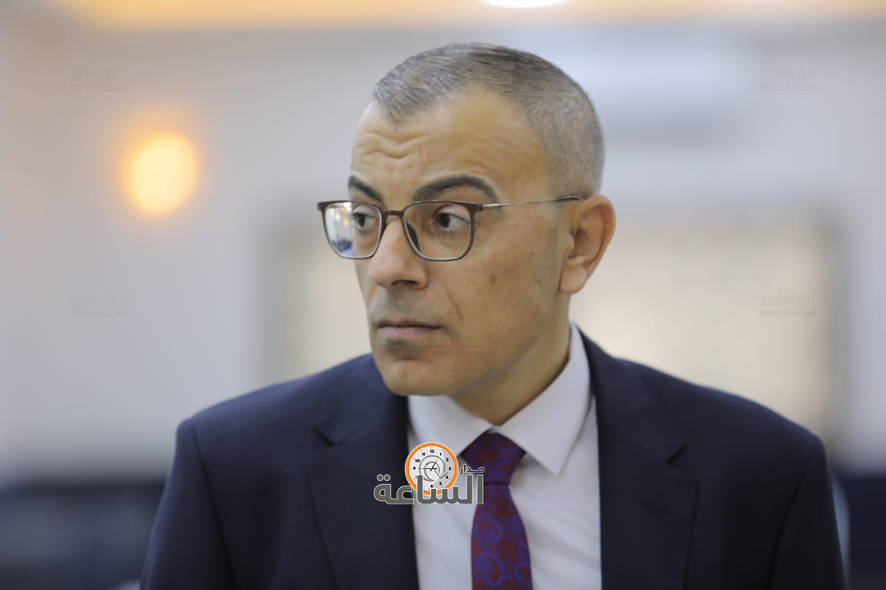 Madar Al-Saa Images 0.3931583576099995