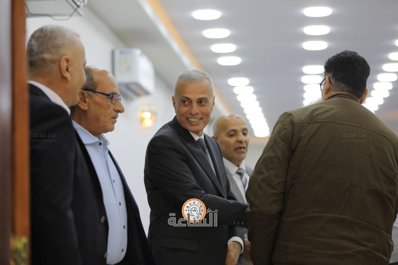 Madar Al-Saa Images 0.6984200105573968