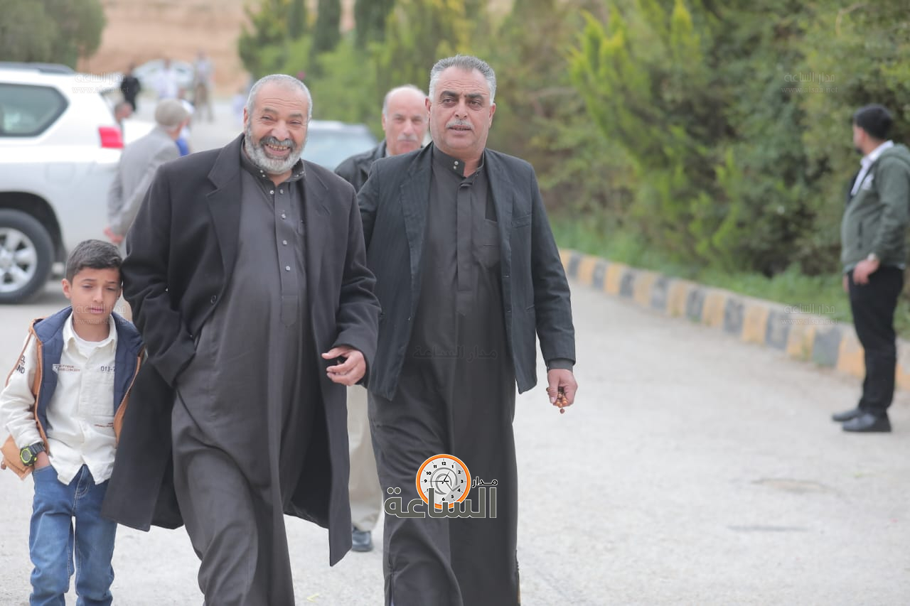 Madar Al-Saa Images 0.7644583807297212