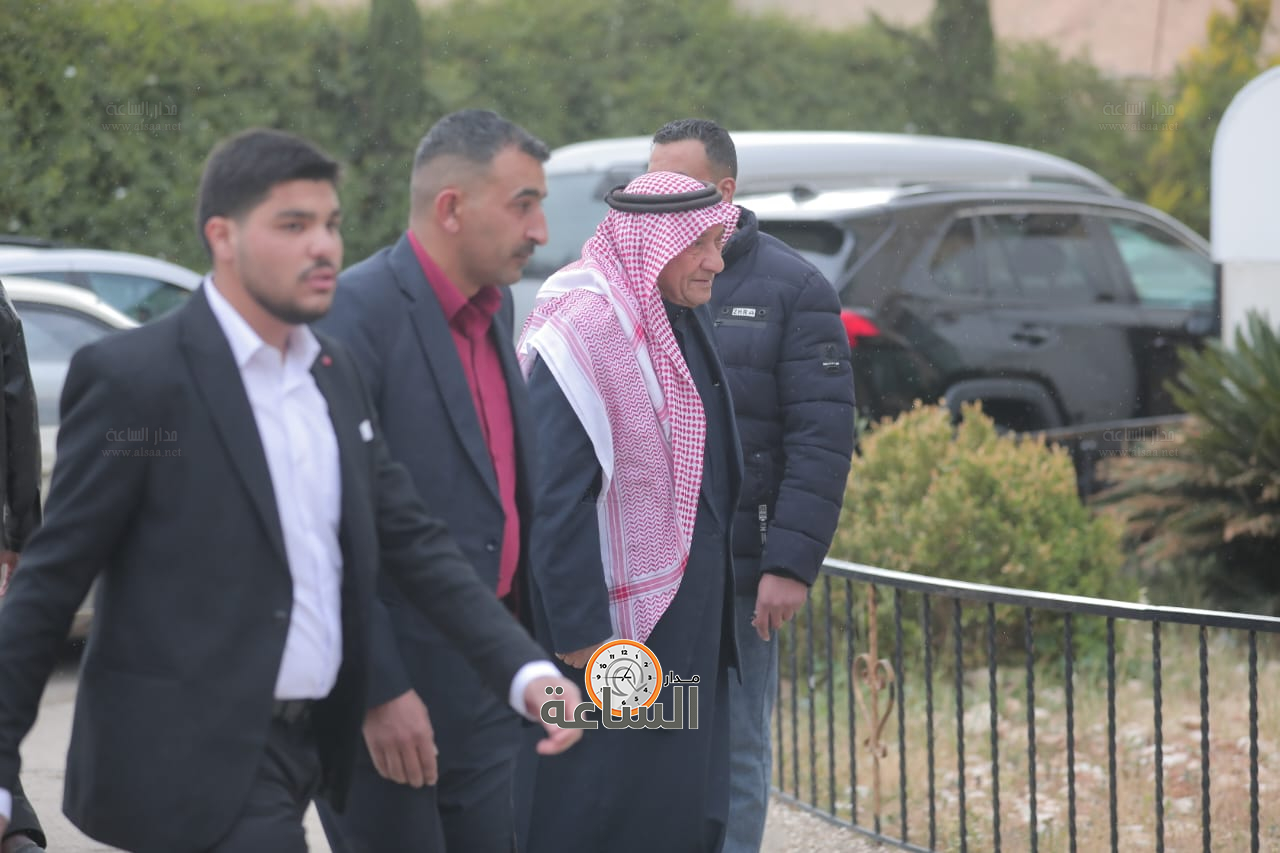 Madar Al-Saa Images 0.13630613459932317