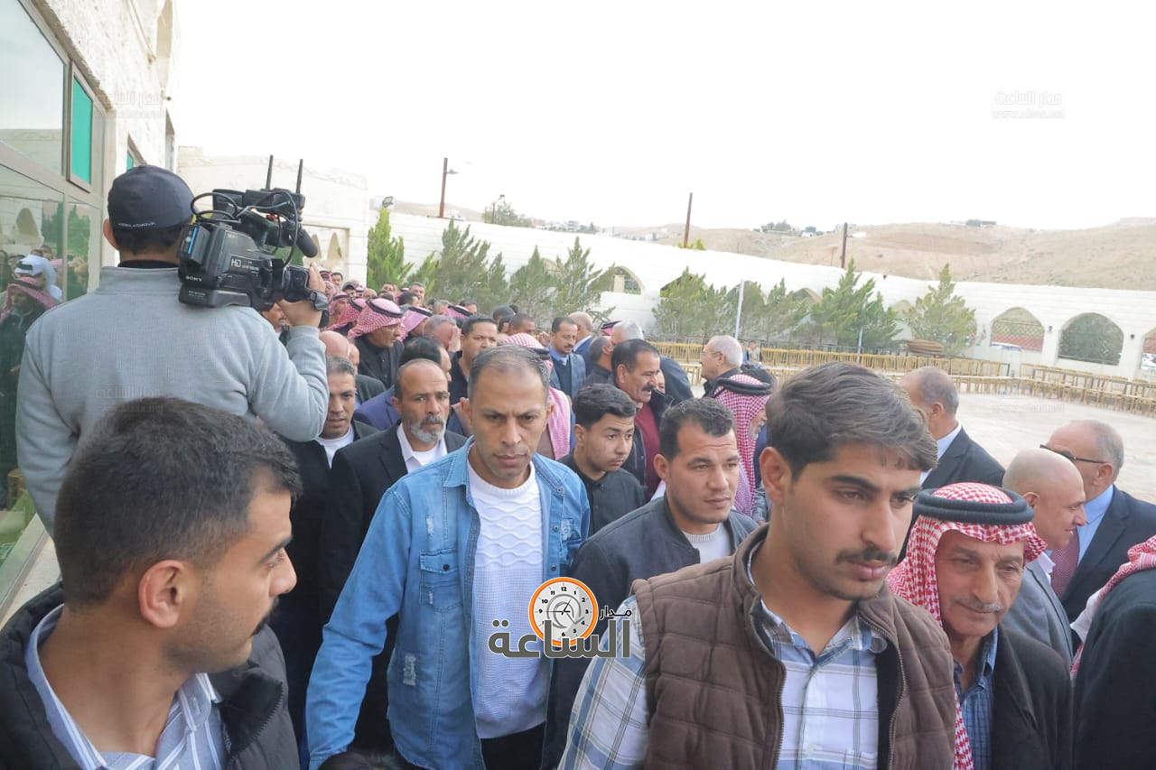 Madar Al-Saa Images 0.8913995254631638