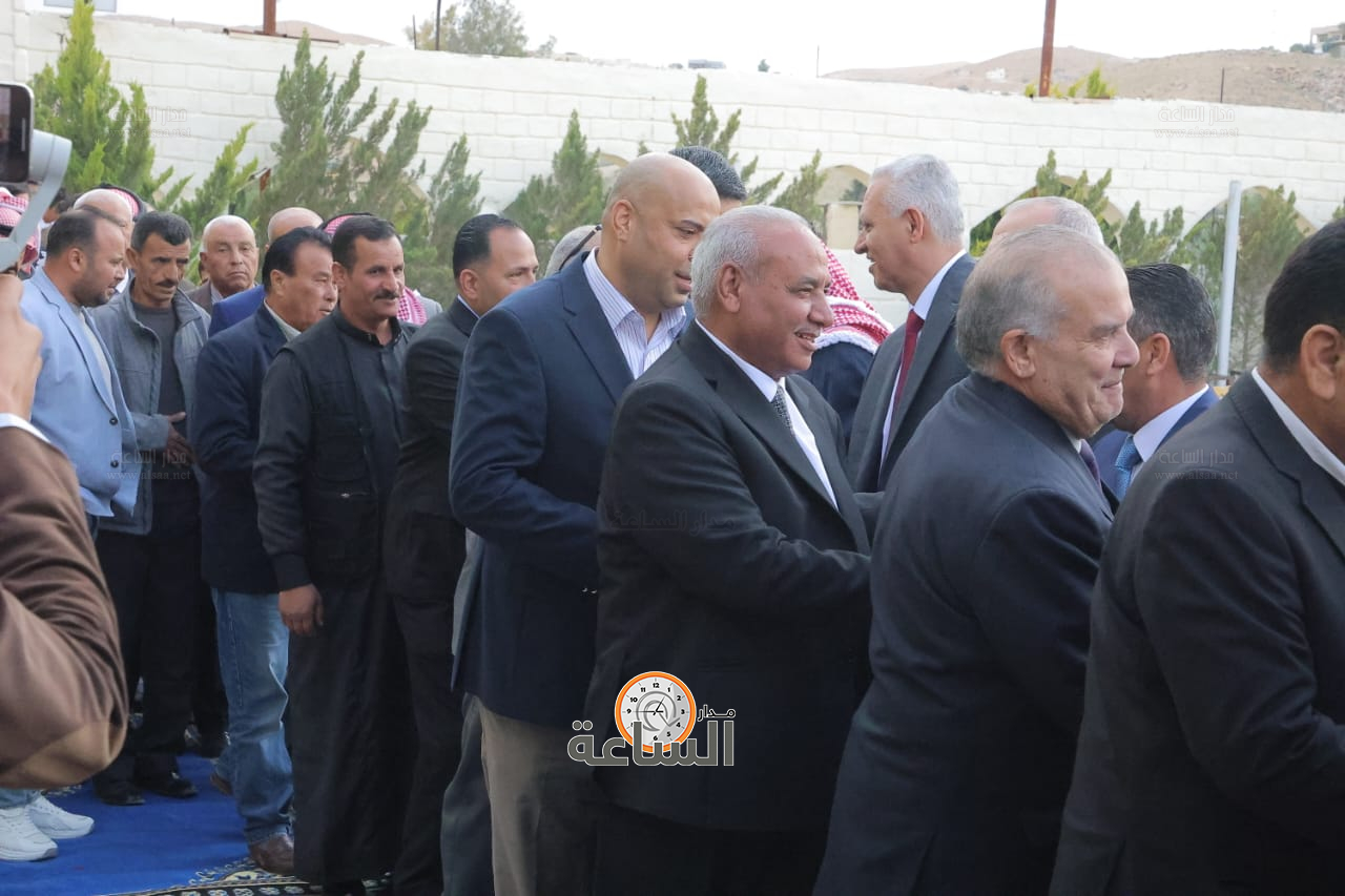 Madar Al-Saa Images 0.30405958421666424