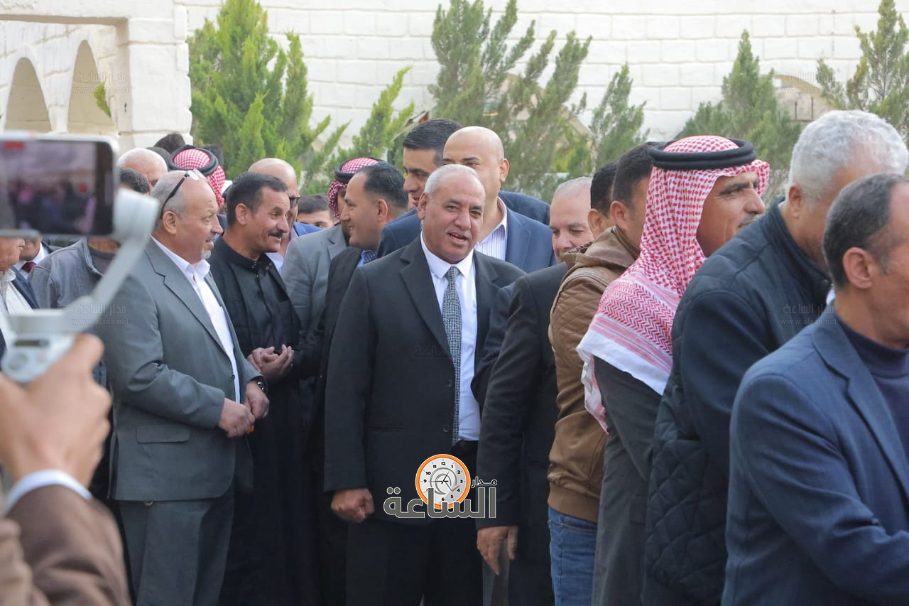 Madar Al-Saa Images 0.6558312235803422