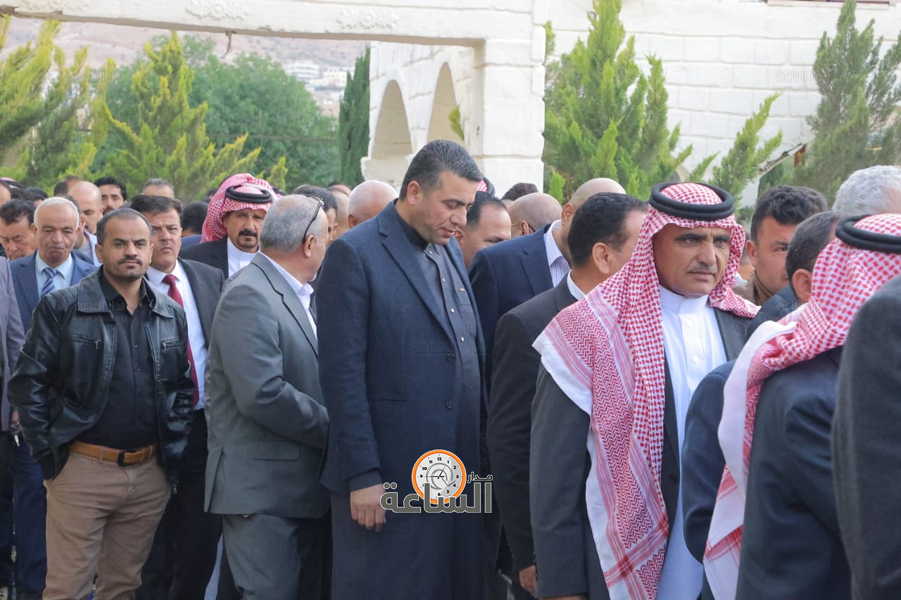 Madar Al-Saa Images 0.9815517782319778