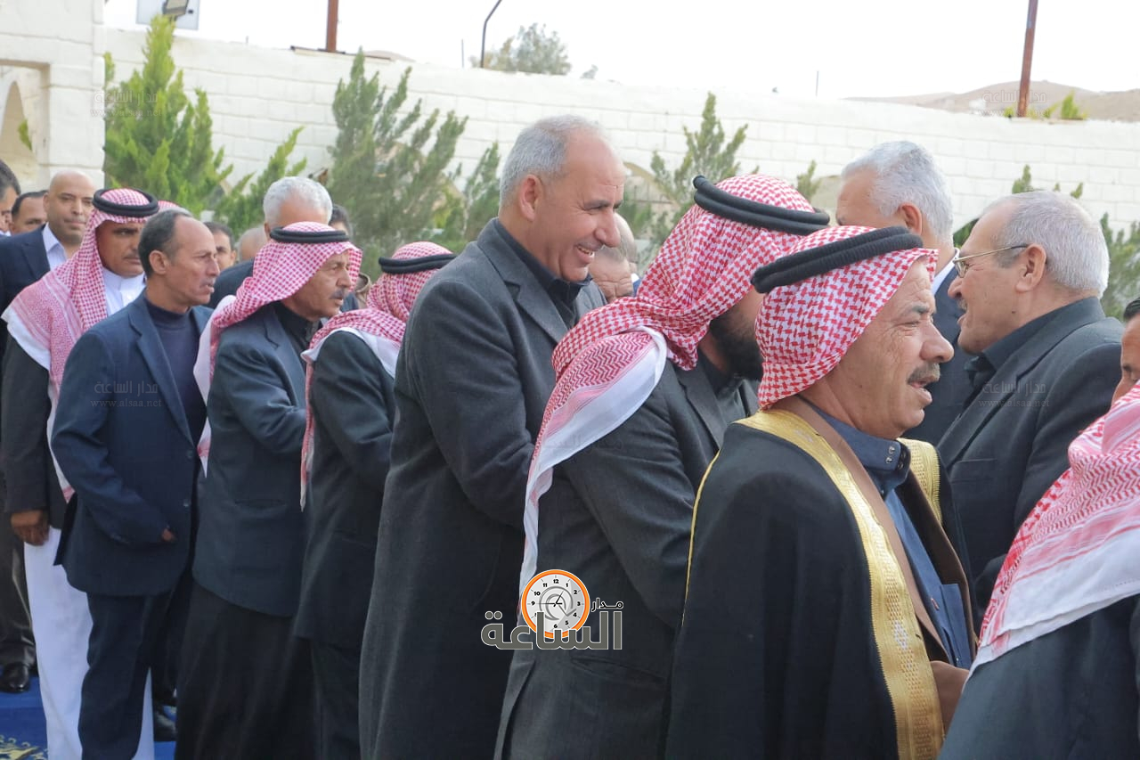 Madar Al-Saa Images 0.3290806901366239