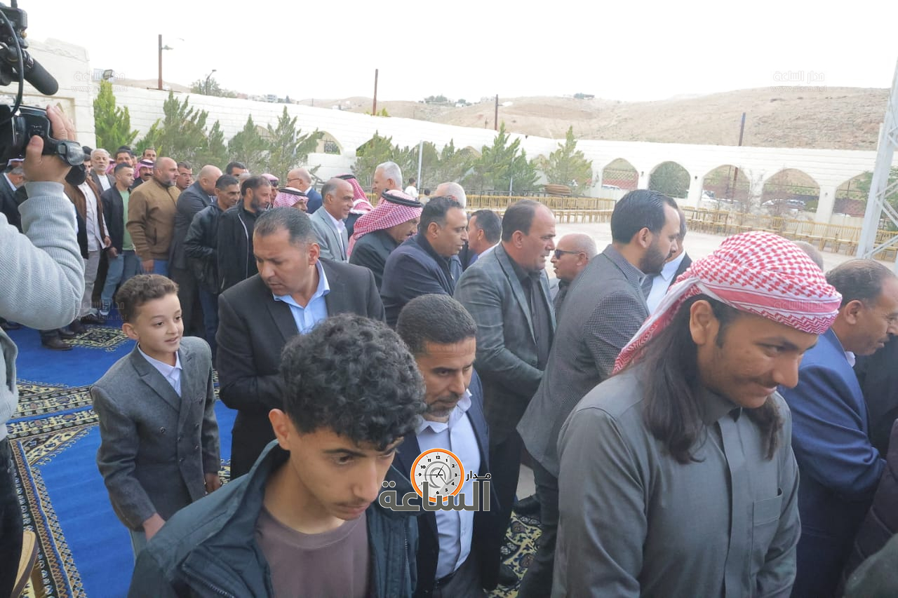 Madar Al-Saa Images 0.7525782914137803