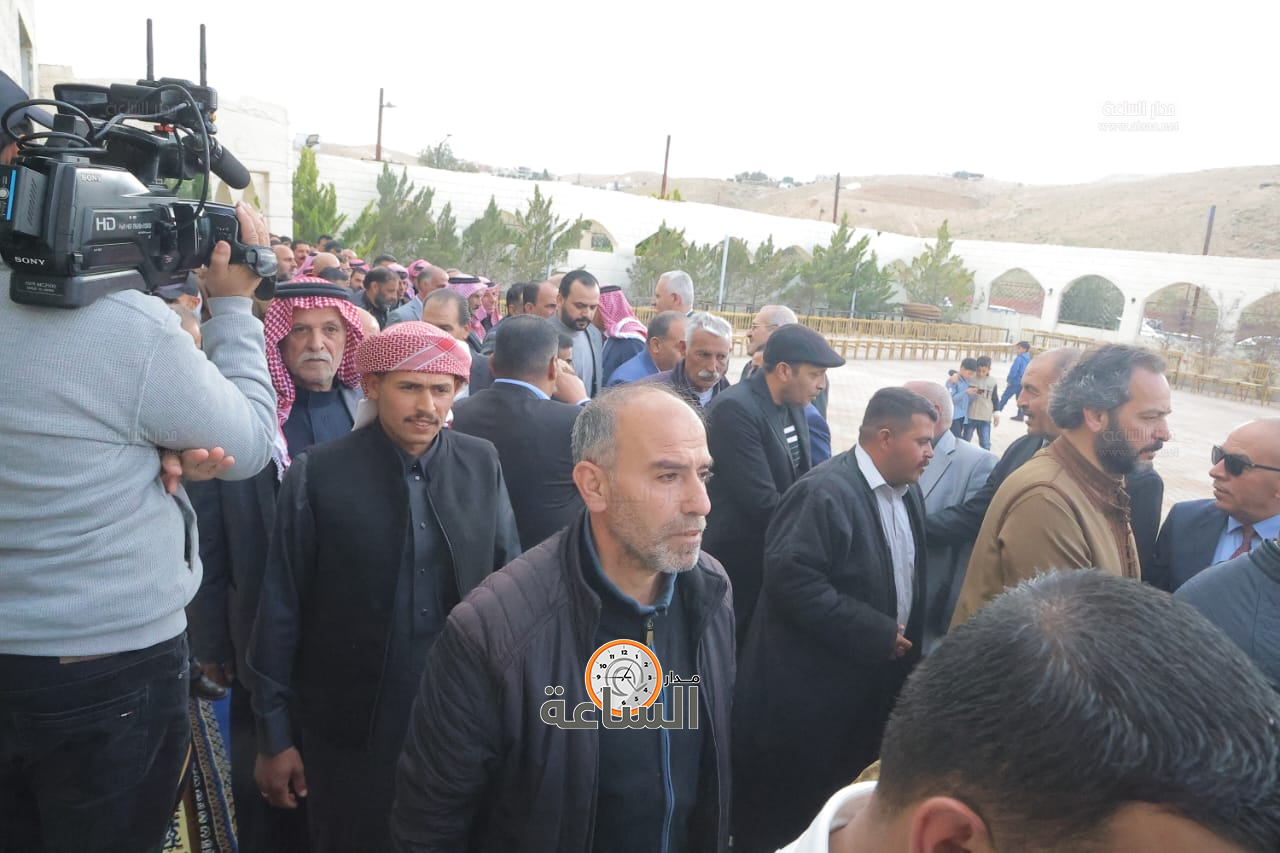 Madar Al-Saa Images 0.8152712719773978