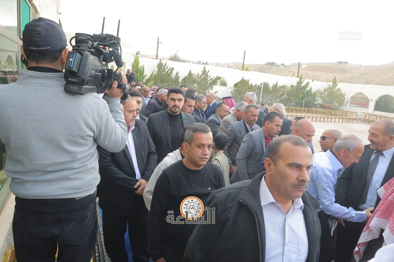 Madar Al-Saa Images 0.34162408273542055