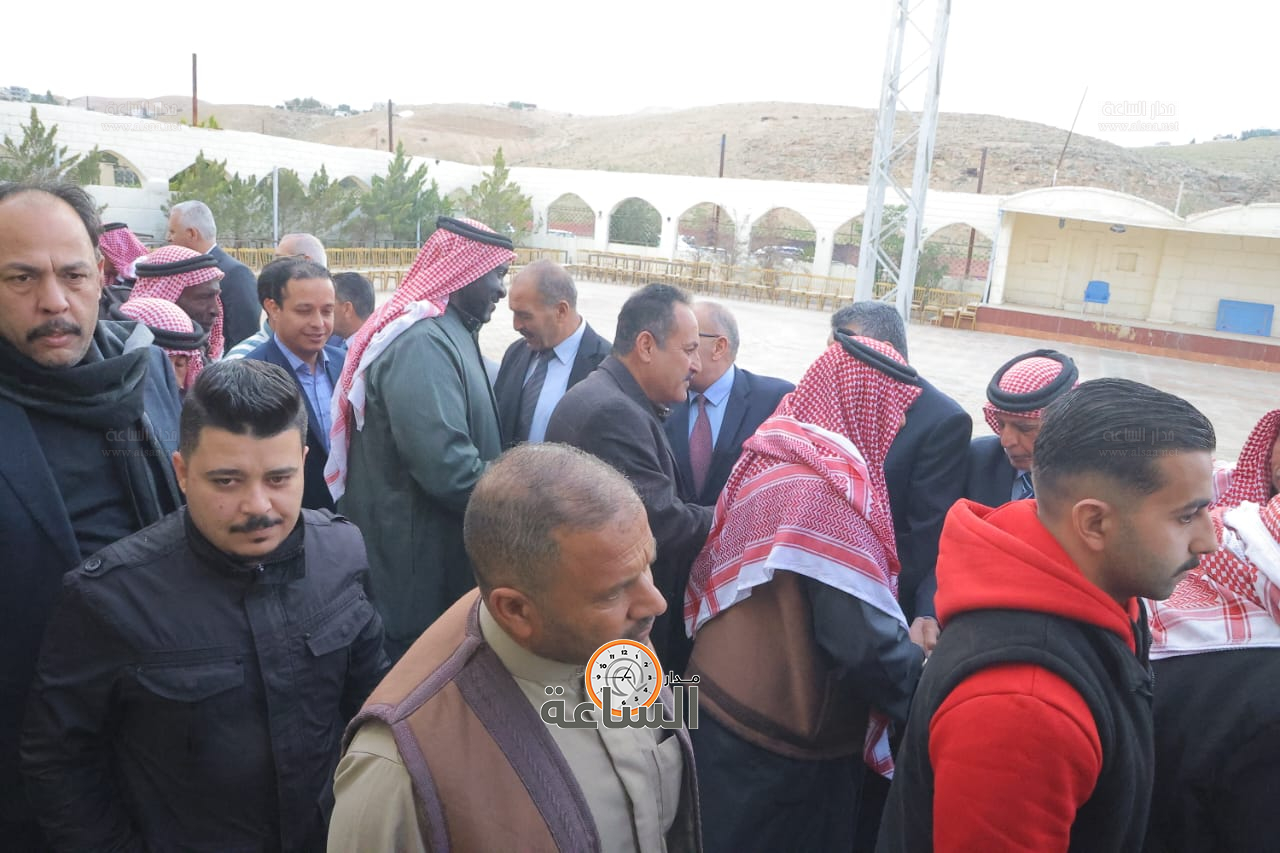 Madar Al-Saa Images 0.05149685473099963