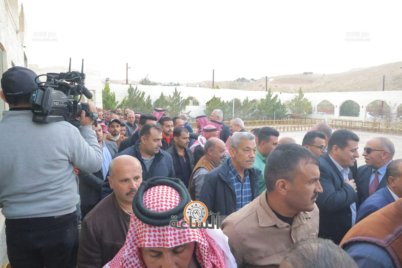 Madar Al-Saa Images 0.07980887022546046