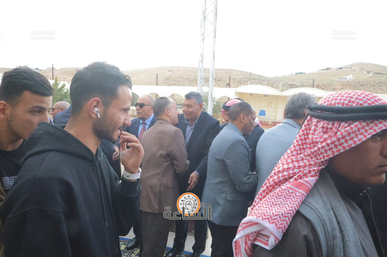 Madar Al-Saa Images 0.9021479430251208