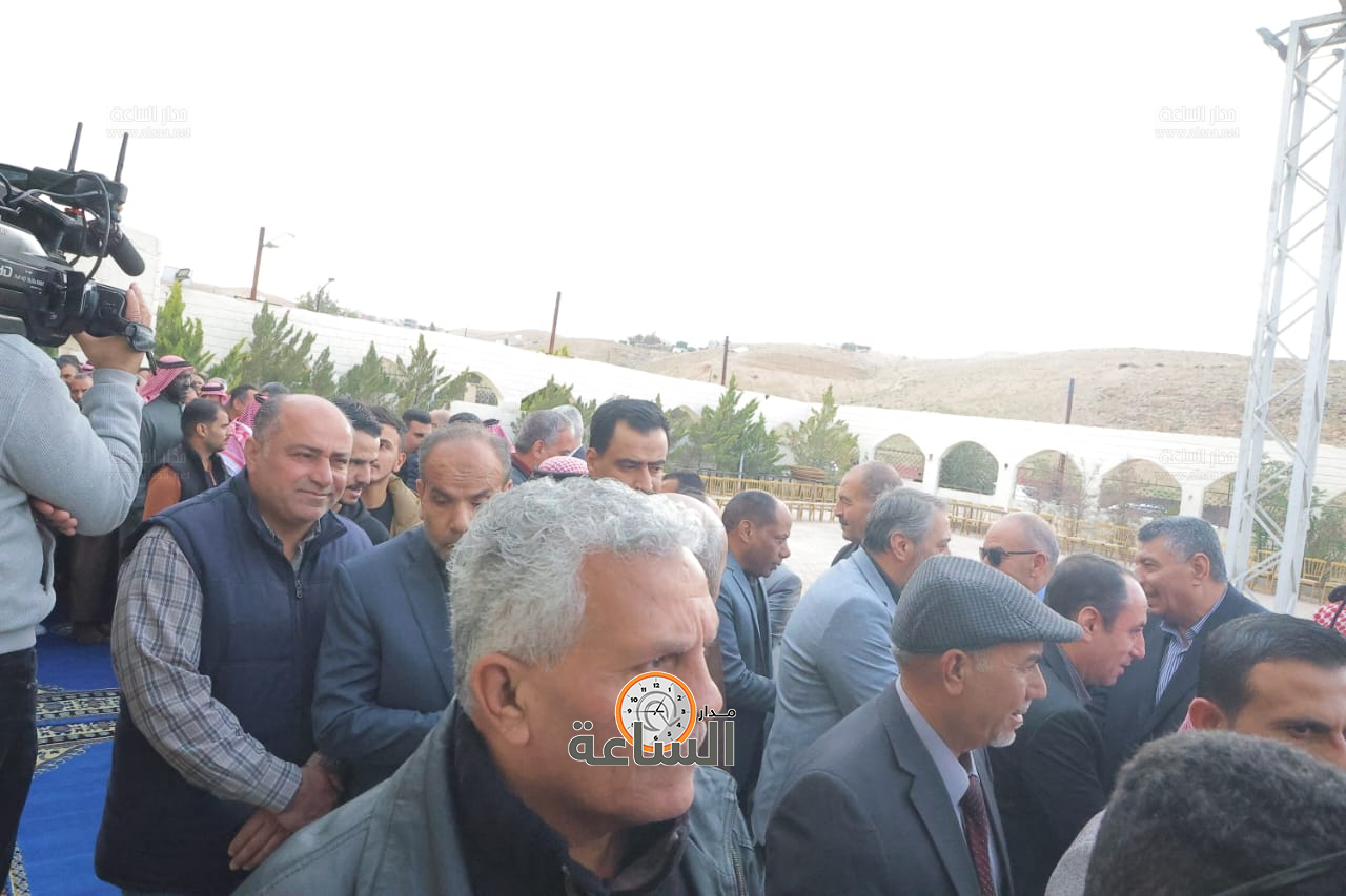 Madar Al-Saa Images 0.8488108098378863