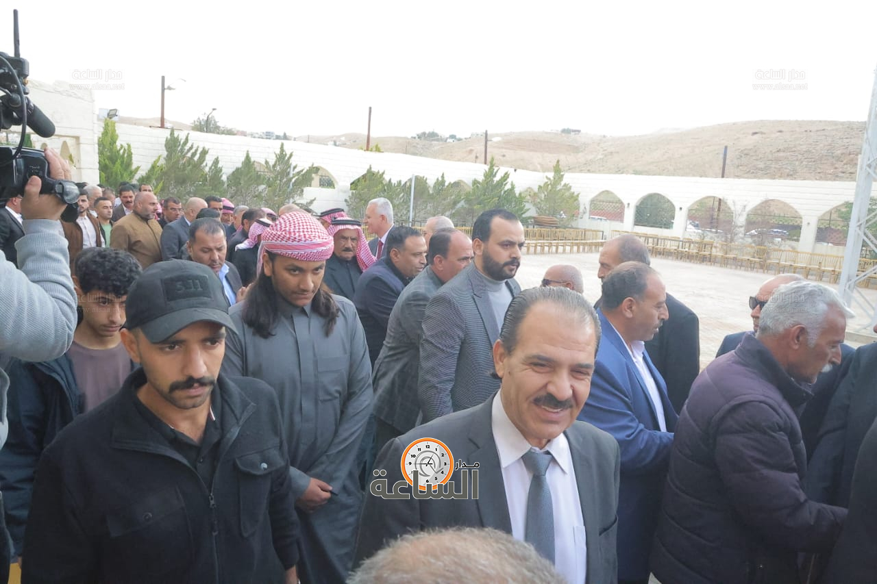 Madar Al-Saa Images 0.00905195083415633